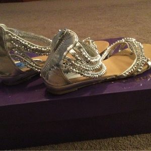 Traffic silver sandals